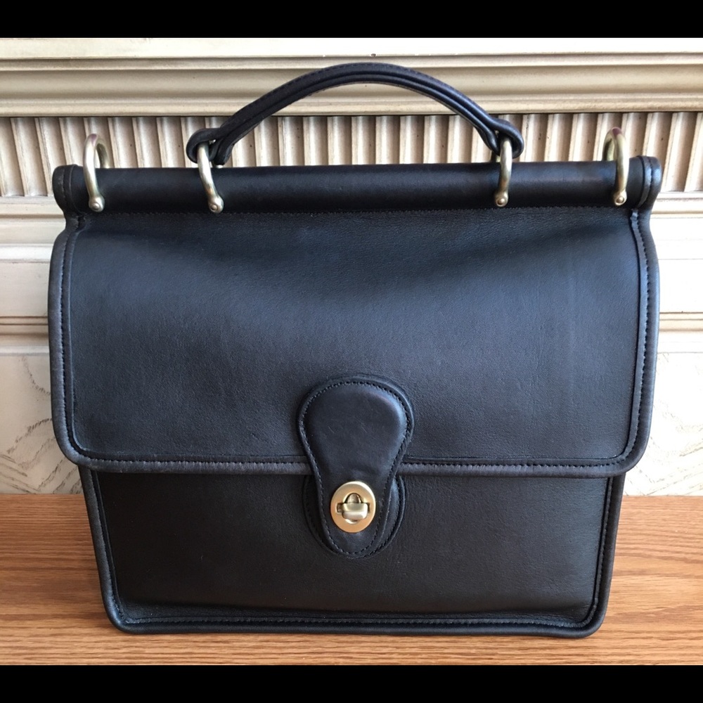 “Vintage” Coach Willis-Black leather